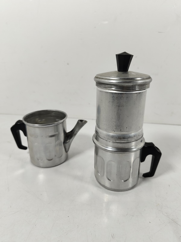 cafetera pequeña napoles italia aluminio 14-17.3x12x6.5 1u